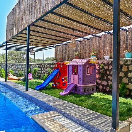 Kurtoglu 1 * Kaş